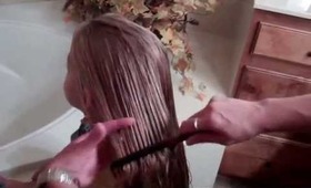 How to Properly Comb Out Wet Hair