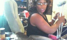 hurt my knee y'all im hurting bad