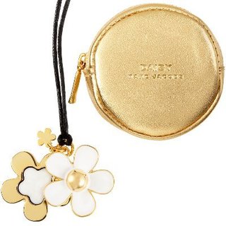 Marc Jacobs Daisy Solid Perfume Necklace