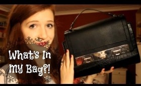 What's In My Bag?!