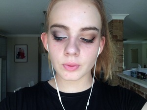 I created two different eye makeup looks that I think would be perfect for a prom/ school ball or formal. Which ones better? I like the one on the left better 