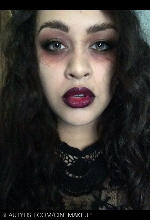 Vamp Glam Halloween Makeup