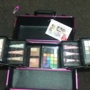 New Chi Chi makeup kit yay (: 