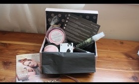 Whats in my Glossy Box October 2012! USA