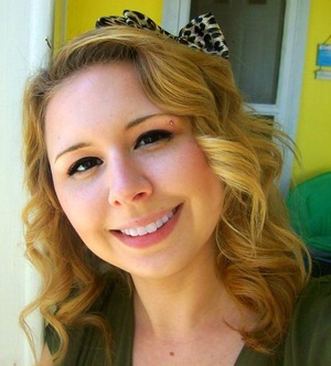 Using the new Spring 2012 ELF Warm palette
http://alittlepowder.blogspot.com/2012/04/my-look-pinch-of-purple.html