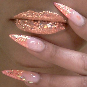 GlitzyLips goes live! Check out our interactive make-up how to this Wed.7pt/9ct/10et on USTREAM http://po.st/lReXD7