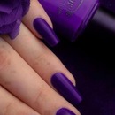purple matte nails