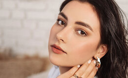 After Years of Blush Blindness, “Anti-Blush” Is Taking Over