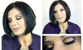 Holiday Makeup Glitter Gold Eyes