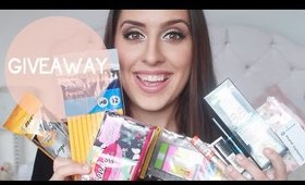 BACK TO SCHOOL GIVEAWAY! | Laura Black