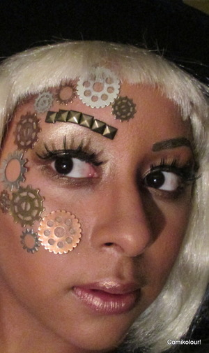 Natural Makeup look using gears and cogs!