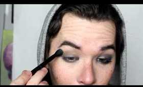 "Boy Makeup" Simple Smokey Eye for Fellas