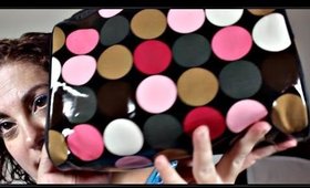 What's in my travel makeup bag