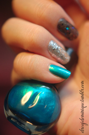 turquoise nails