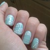 
peppermint green and white flowers =]