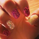 Glitter nails :)