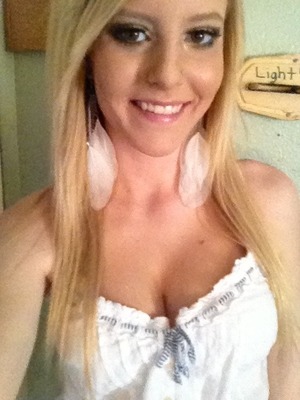 Lyndsey S.