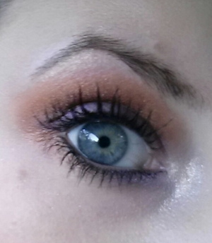 Dramatic day look for fall