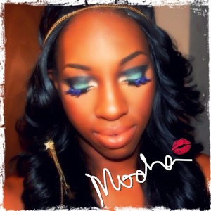 Tutorial for this look will be posted soon.

Are you following me on Instagram? Mochaberryz 

Are you subscribed to me on YouTube? Http://youtube.com/mzmochaberryz 