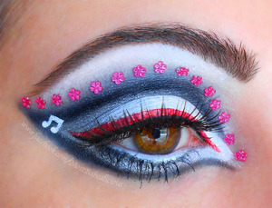 Makeup page: www.facebook.com/mostbabealicious

Makeup is tagged here: https://www.makeupbee.com/look.php?look_id=35232&qbt=collection&qb_lookid=35232&qb_cid=222&qb_uid=2106