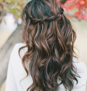 Went out with friends and used this as a reference for my hair! What's your favorite Springtime hairstyle?!