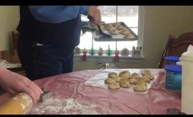 Baking Xmas Cookies 2016