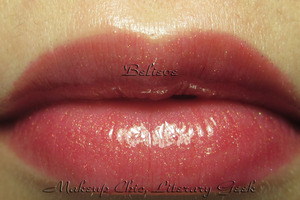Limited Edition Stila Believe Lip Glaze
I think this is a great holiday gloss! My lips are a tad swollen in this picture because I did 8 swatches in a row haha. Easy lip plumping ;) You can see the rest of my swatches from the Stila holiday 2011 lip glaze