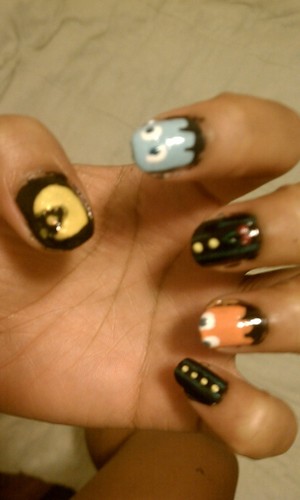 my pacman nails! 