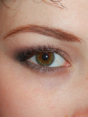 Easy way to turn simple day eye makeup into a night look, Add some MUG 'Corrupt' to the outer corner!