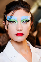 Fall 2011 Couture Beauty: Chanel, Dior, Armani & Valentino