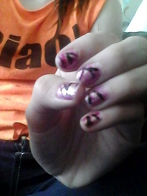 just a practise not as good as the one I did on a false nail