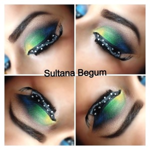 Dramatic yellow green eyes
follow on Instagram @sullymalik