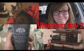Vlog: There's a Man in My House!! (Vlogmas Day 2)
