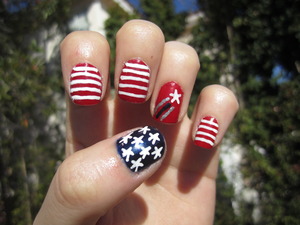 4th of July manicure