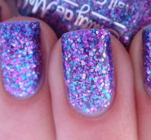 purple sparkle nails 