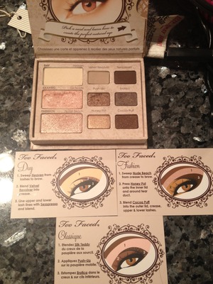 Long lasting eyeshadow. Works awessome and tells u step by step to get different looks :)