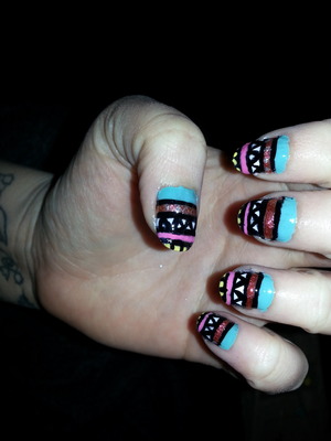 aboriginal/trible type print. one of the first nail art looks I tried