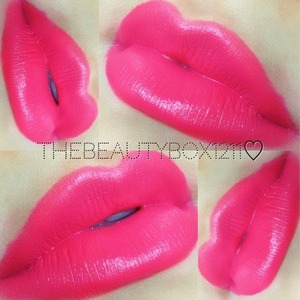 Lip combo: @CoverGirl Passion lip liner + @MilaniCosmetics Flamingo Pose lipstick 💄💕 #thebeautybox1211