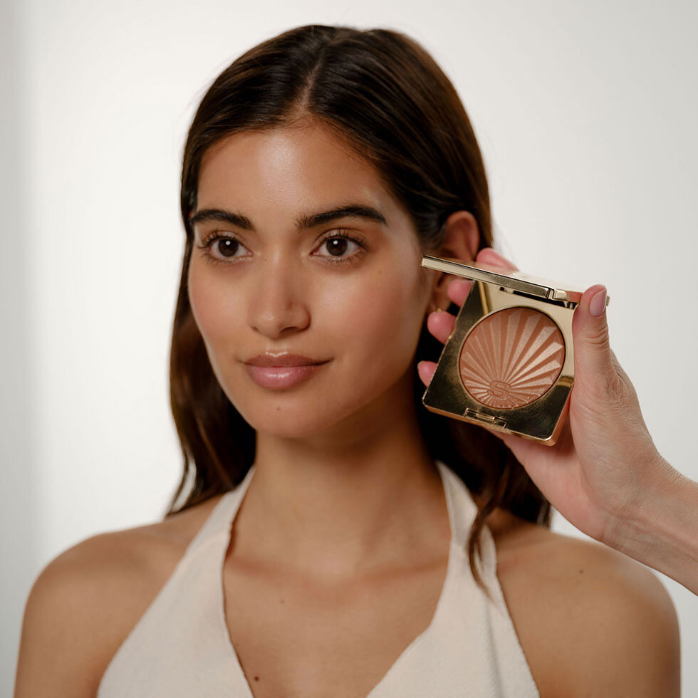 https://www.beautylish.com/s/sisley-paris-phyto-touche-illusion-dete