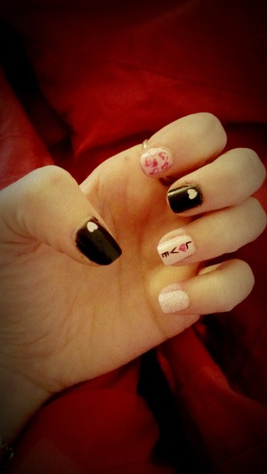 I made a bit of a mess with these & they chipped really quickly but all in all i quite liked them :)
