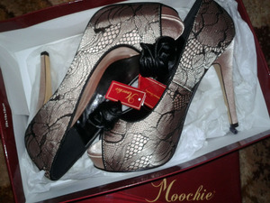 so i went ahead and got new shoes for Eid! This is from from Gallery Apex...my highest heels yet :D :D :D