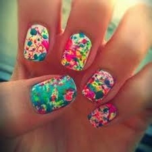 An amazing splattered paint look that would look with anything 