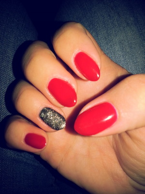 Red-Y and Wait-Ing Red Gel polish with Iron Princess Gray Gel polish accent nail