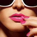 pink lipstick 