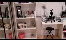 My beauty area! (makeup collection, filming setup & organization)