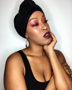 Candied Apple🍎 Day 5 Tutorial. Today's look is a very chic turban look. Recreate and tag me so I can see your look❤️ #diy #diyvideos #tutorial #headwrap #scarf #pashmina #blackmakeup #mattelipstick #naturalhair #teamnatural #harjessi