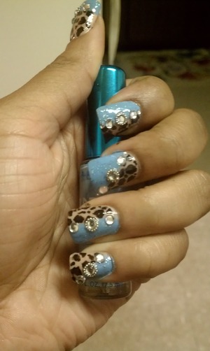 Your favorite solid color, and your favorite animal print. Add rhinestones or crystals then accent with silver beads.