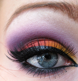 Played with my Burning heart palette for the first time! LOVE IT!

http://trickmetolife.blogg.se