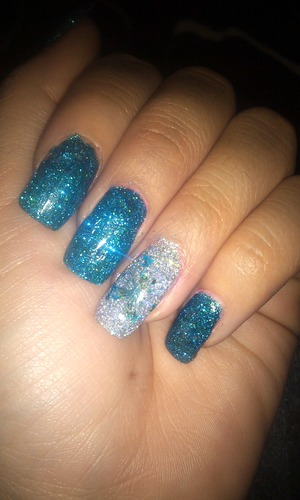 blue and silver glitter gel nails :)
