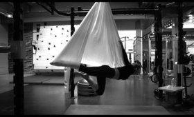 Aerial yoga practise